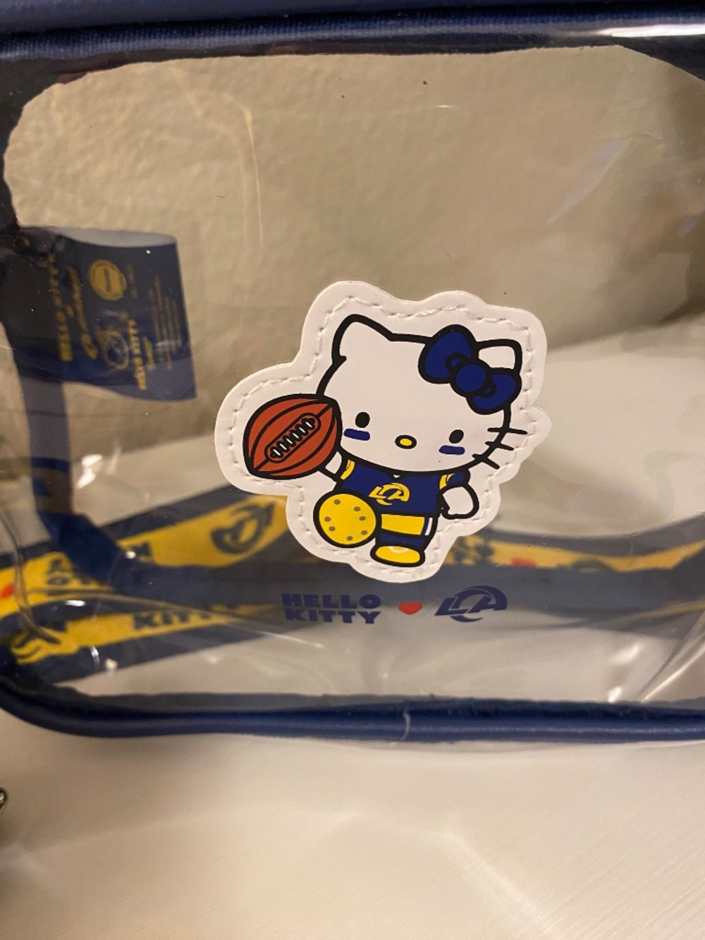 Hello Kitty x LA Rams Limited Edition Stadium Purse - Picture 6 of 8